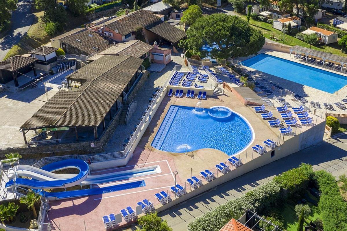 Bungalow Luxe 3 Chambres Surplombant Le Golf De St Tropez Gassin Buitenkant foto